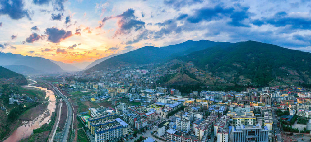 镜头下的大凉山:凉山州成立70周年县市风采——喜德县_腾讯新闻