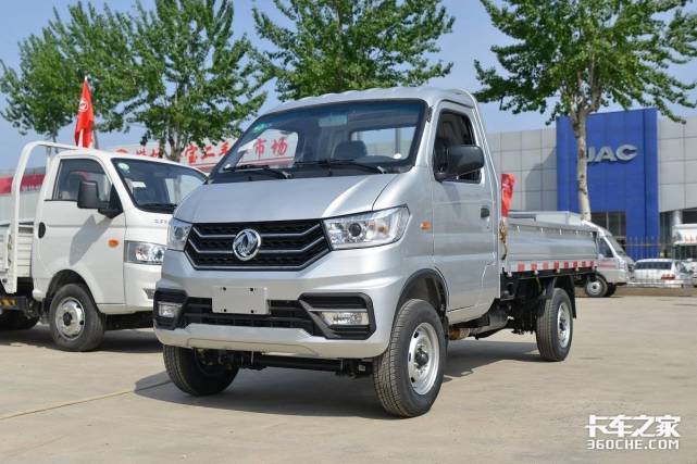 2吨货,91马力东风小霸王w08小卡不到4万元