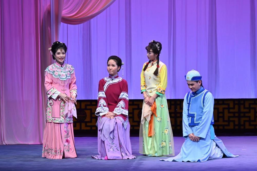 排演期间,韩玉敏,沈仁伟,汪华忠,张杏声,徐伯涛,王明道,王明达,王珊妹