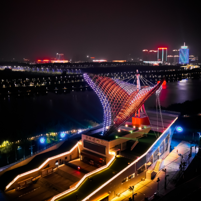 宿州新汴河景区宿州新汴河景区现为国家级水利风景区,国家4a级旅游