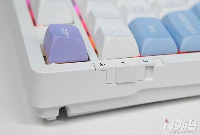卖到断货！游戏动力VGN V98 Pro机械键盘拆解评测_腾讯新闻