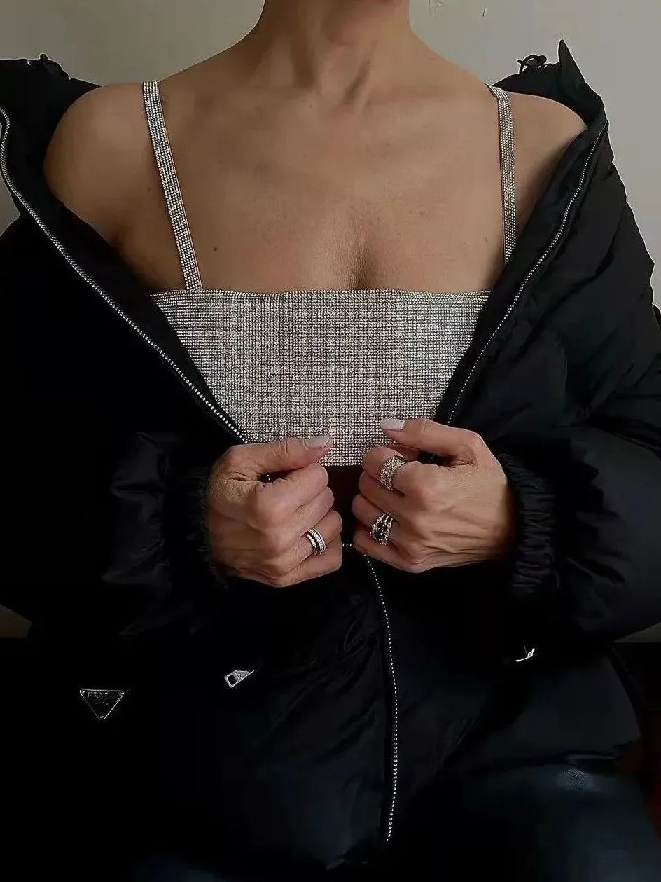 如michelle obama,,rihanna,jazmine sullivan,paris hilton,sza,katy