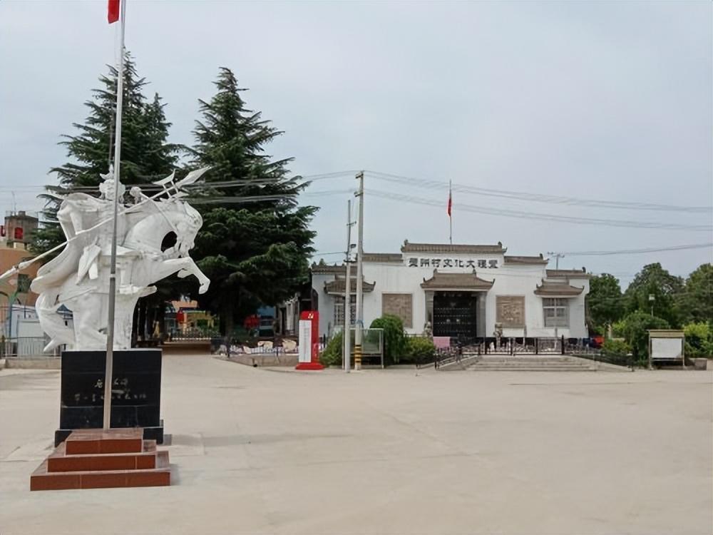 乾县薛录镇创新乡贤模式蹚出乡村振兴新路子