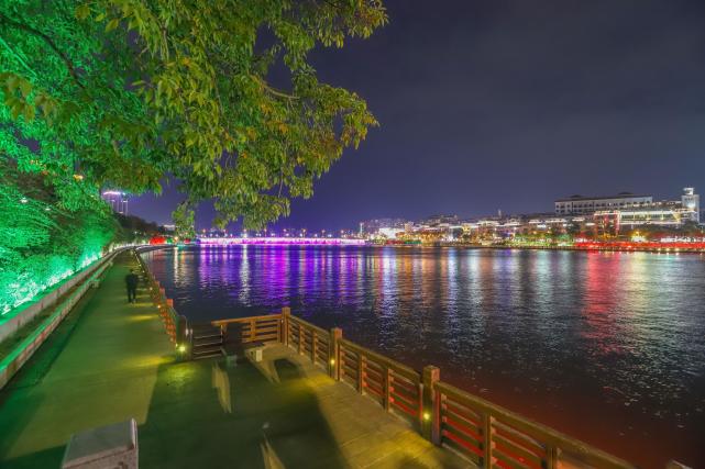 珠河桥给大家分享一下,河源夜景最美的几个地方吧.