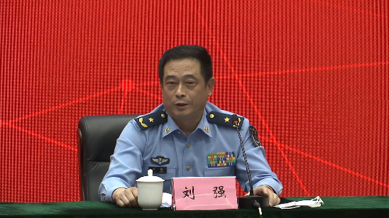 空军广发"英雄帖"!