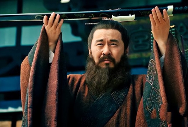 一口气看懂汉献帝刘协的一生！东汉末代皇帝，一生到底有多无奈？_腾讯新闻