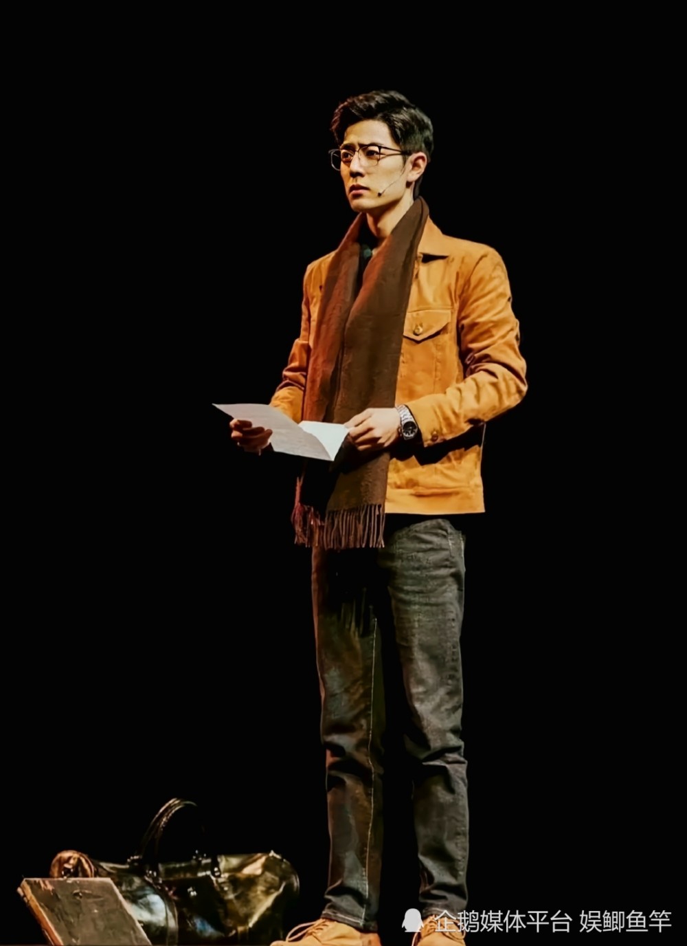 肖战参演话剧《如梦之梦》2022昆山首站词条上热门,真是一票难求啊!