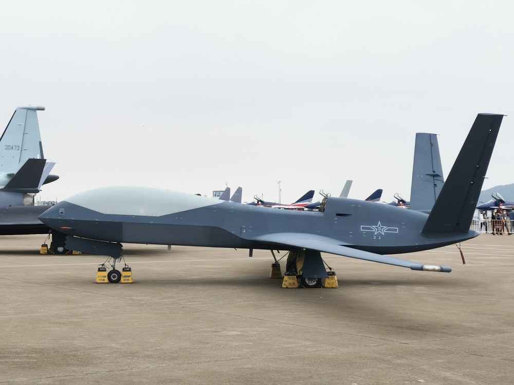 中国航展|电侦先锋:空军首次展示无人电子侦察机_腾讯新闻