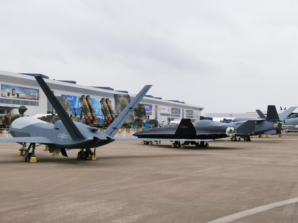 根据展板介绍,无侦-10无人机是我国自主研制的无人