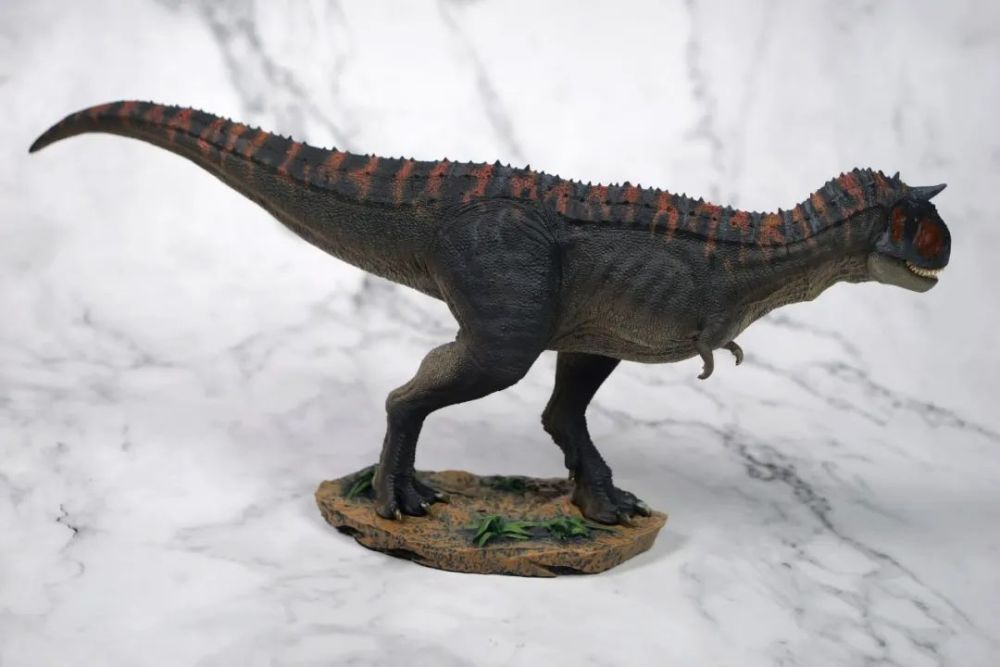 价格屠夫 本心楠改龙魂版食肉牛龙2.0雕像入手!_腾讯新闻