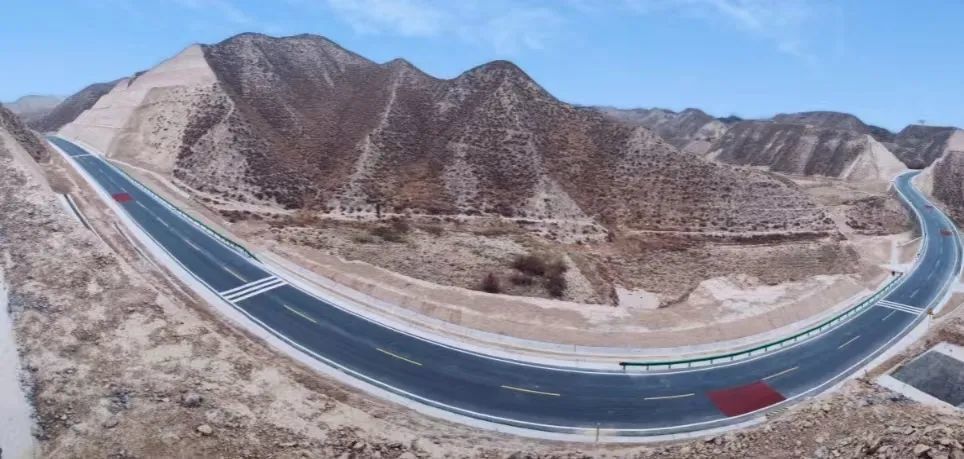 s102线兰州中川国际机场生活区路段改线道路正式通车_腾讯新闻