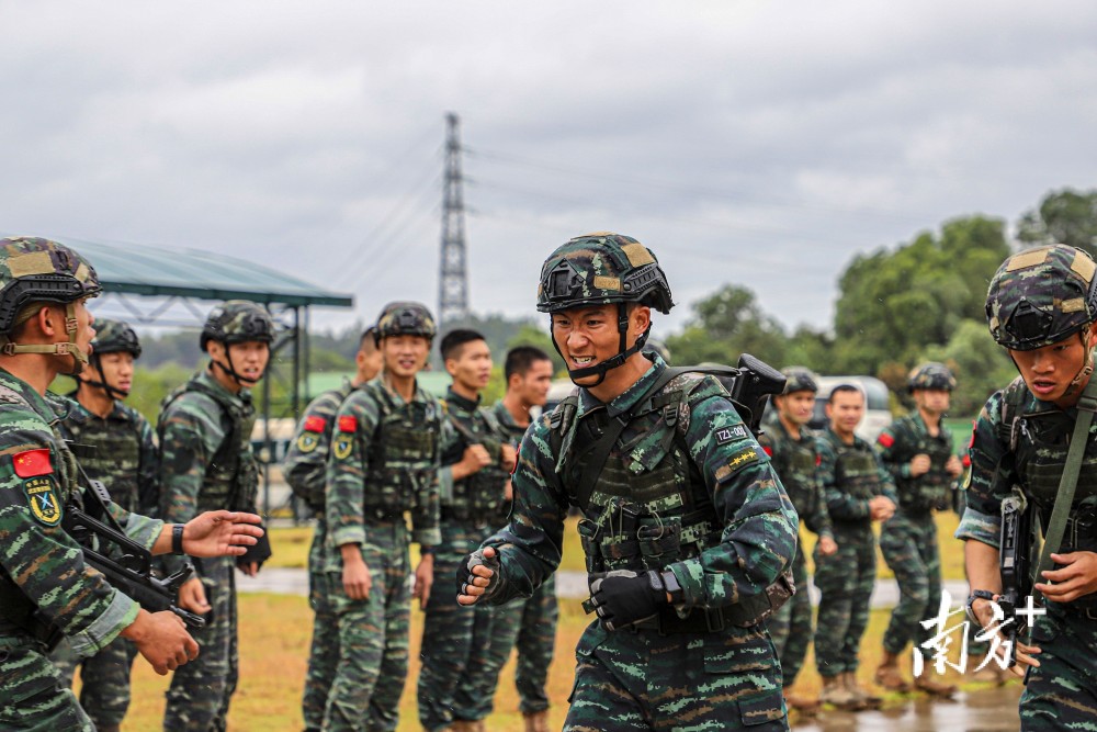 深圳湾武警图片