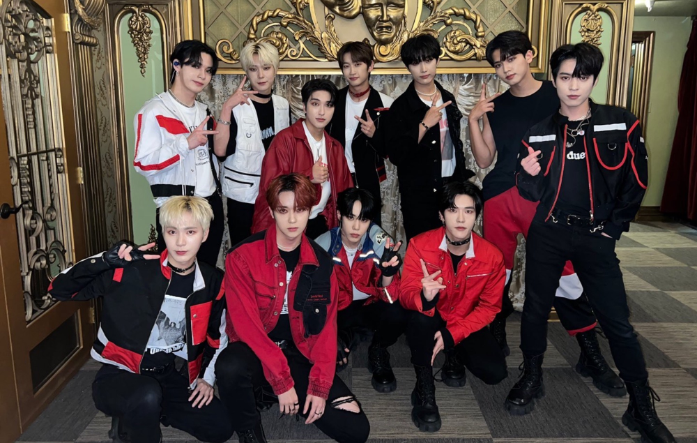 韩男团omega x被爆确诊新冠高烧都要被逼去表演:像死一样痛苦!