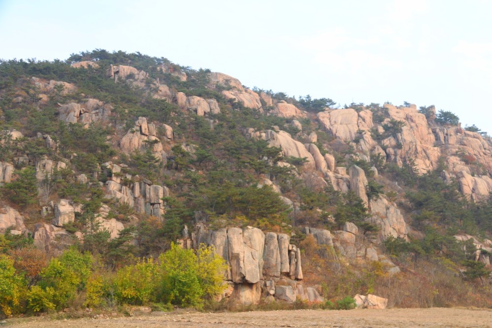 看圖:海陽市盤石店鎮一個小山村的實景,名叫