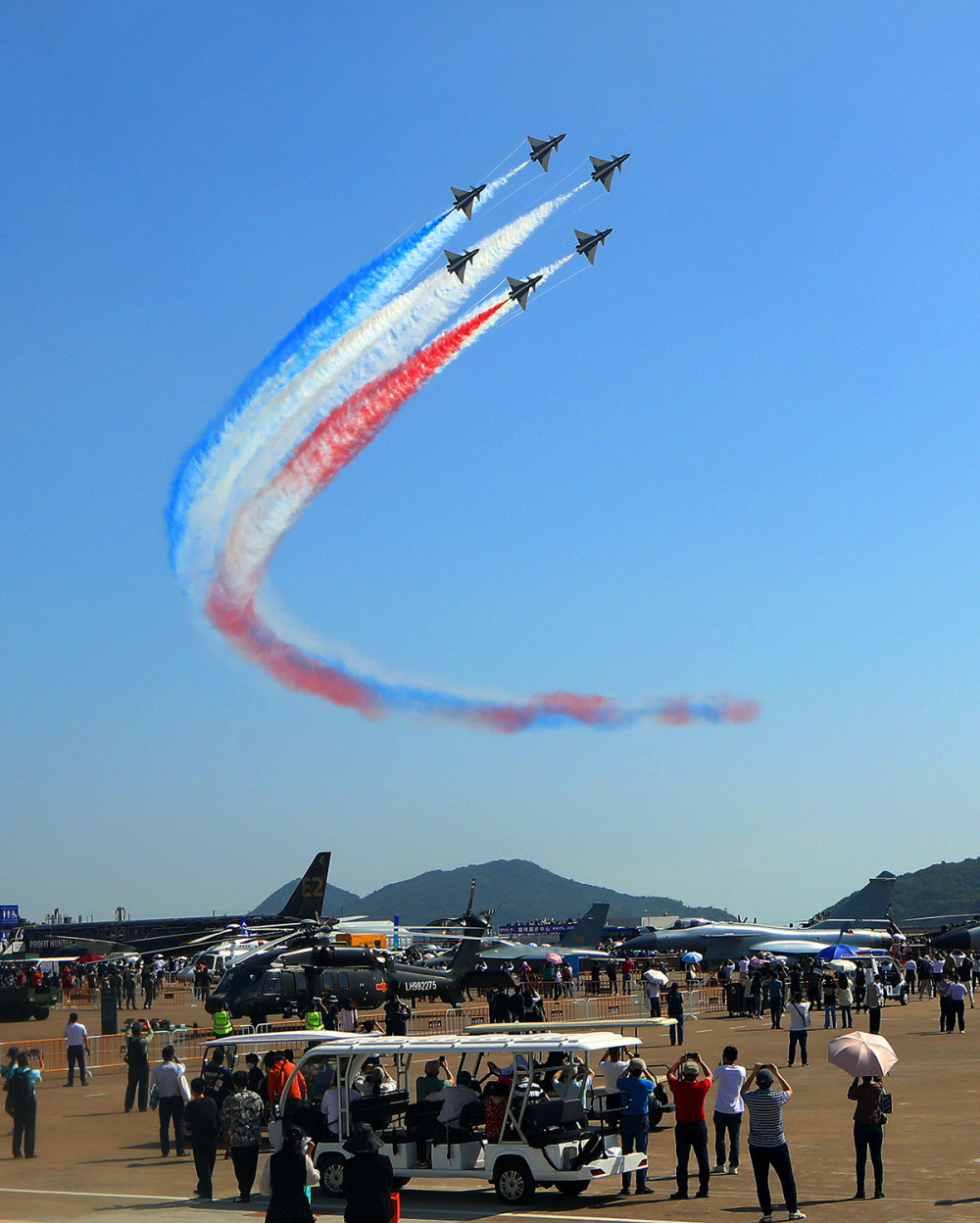 多图|"刀尖上的舞蹈":看珠海航展超燃瞬间