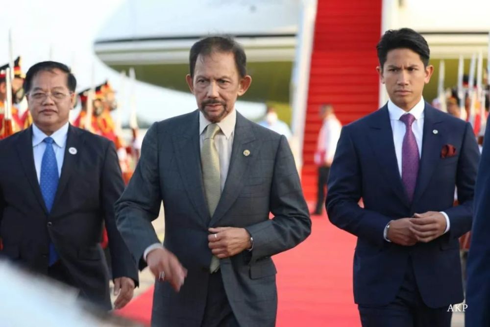 文莱作为东盟成员国之一,其国王哈吉·哈桑纳尔·博尔基亚于11月9日