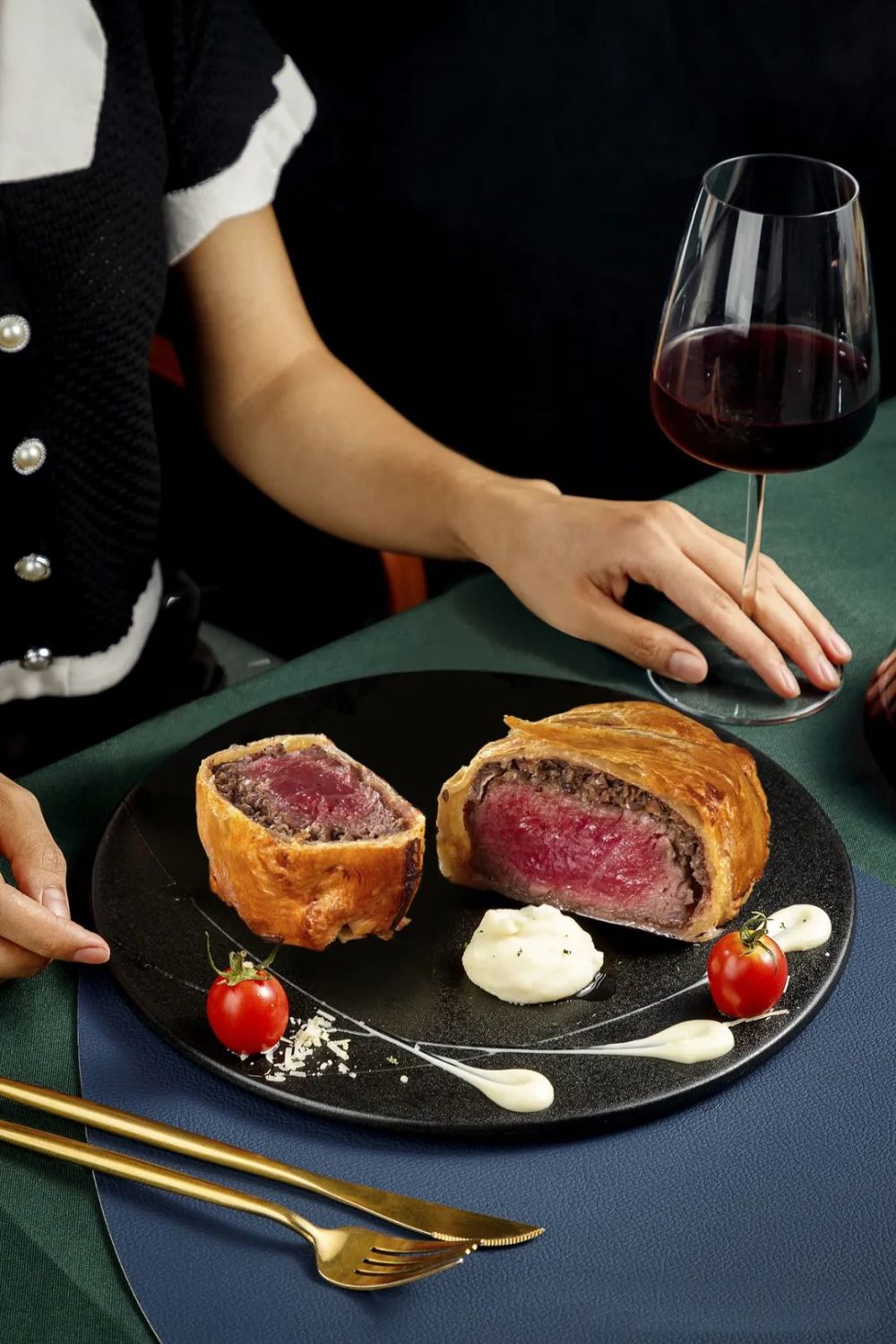 惠灵顿牛排在家做小白10分钟搞定烛光晚餐隔壁和自家小孩都馋哭了