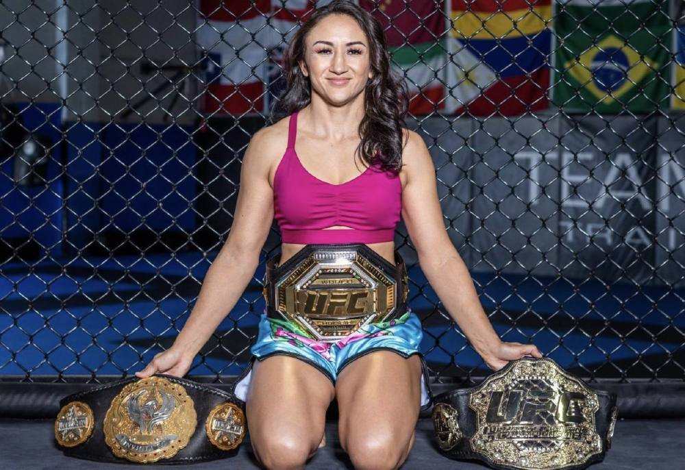 本赛季,张伟丽在新加坡举行的ufc女子草量级比赛中击败乔安娜,拿到