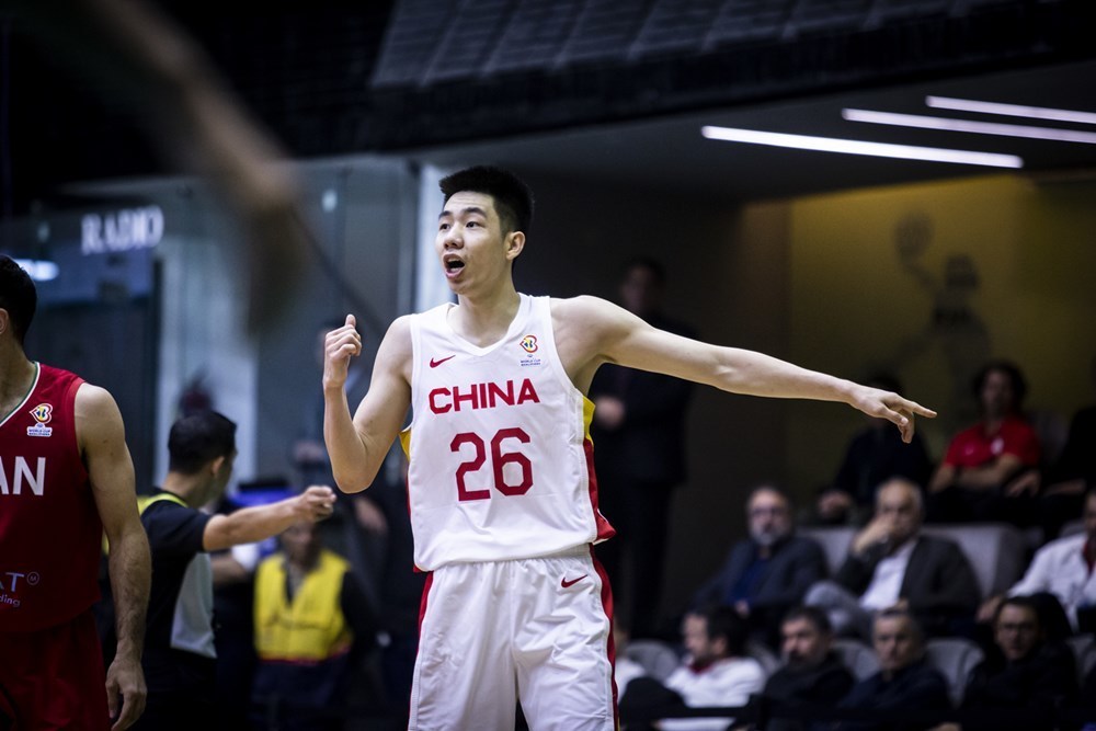 朱俊龙是今年夏天才入选国家队的,也是杜锋第一次将他招入国家队.