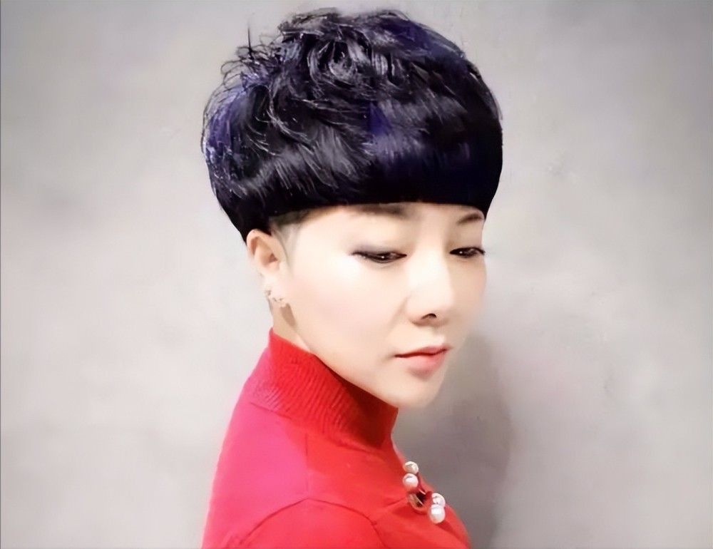 剪一次就喜欢上的10款锅盖发型,轻松干练又显脸小,显气质又好看插图5