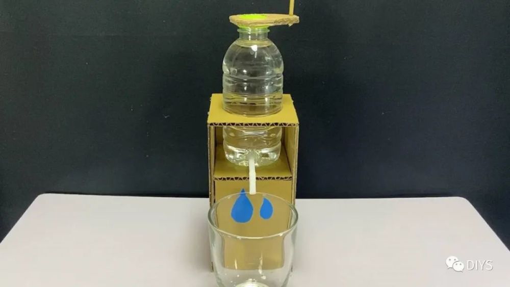 "手工制作"一个简单又有创意的小型饮水机!_腾讯新闻