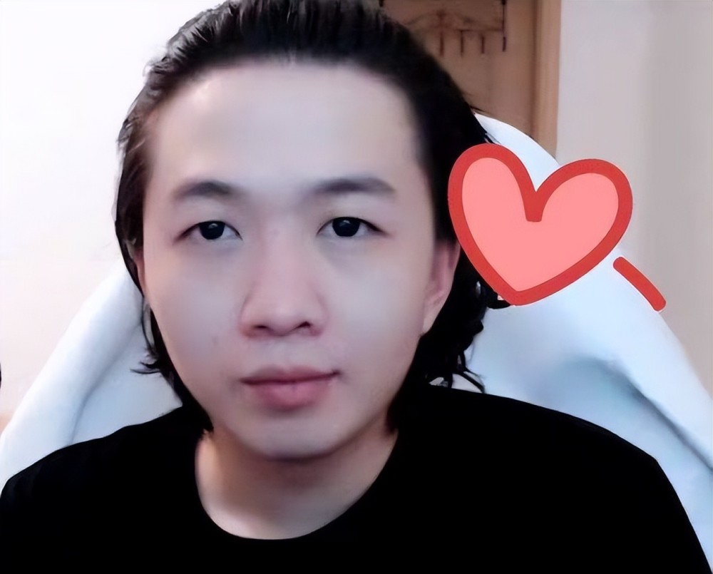 吕德华和孤影回归,两人跟邓紫棋欢快联动,德华一首泡沫把邓紫棋听傻了