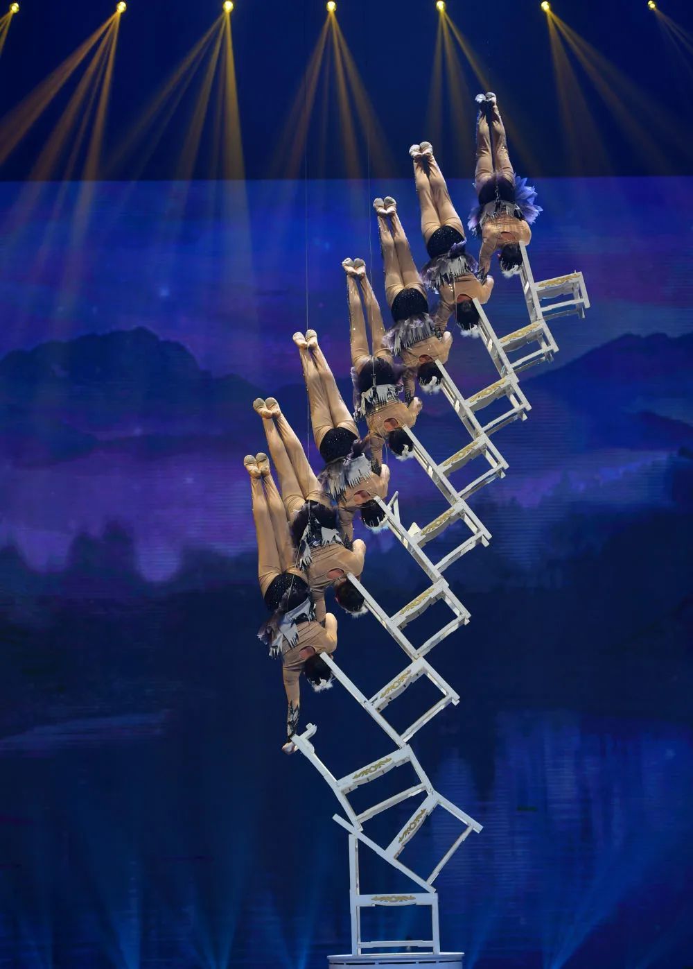 央媒看濮阳中原杂技擦亮城市名片