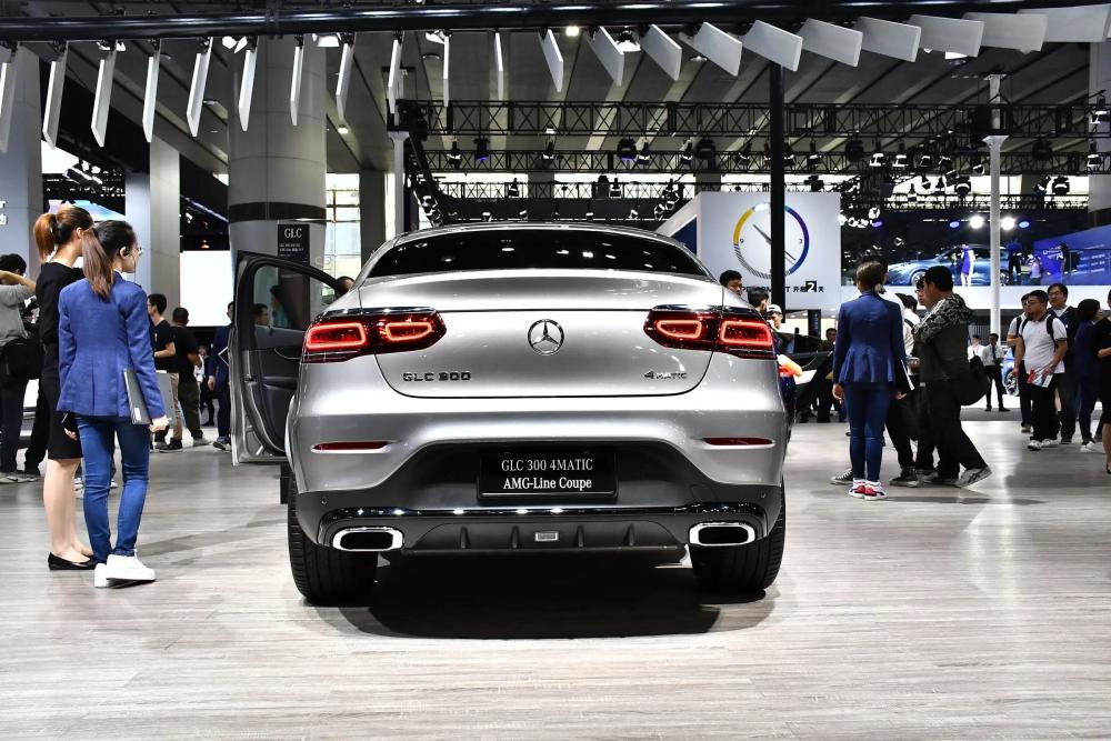 提速快又稳超高颜值新奔驰glc轿跑suv上市配20t9at