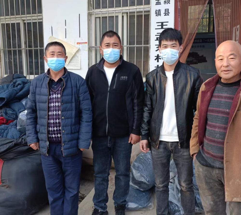临颍县王孟镇:爱心人士献爱心 王孟东村群众好暖心