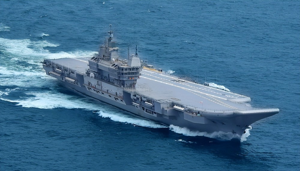 巴基斯坦热议引进航母，中国军迷：辽宁舰有下家了？怎么画素描