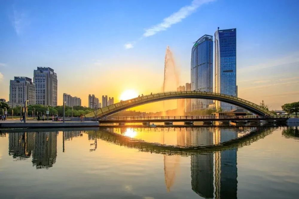 学习贯彻党的二十大精神软硬兼修培养花桥精细文化气质