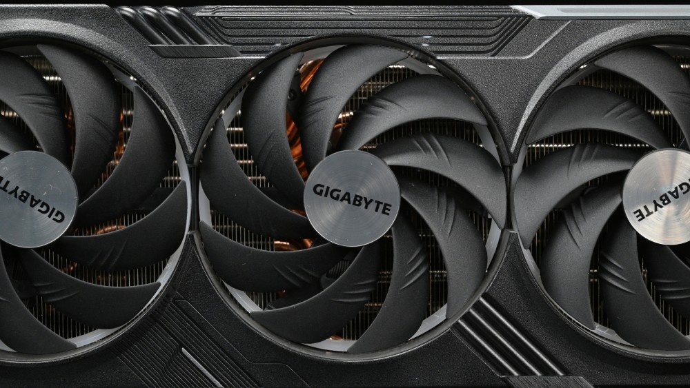 技嘉魔鹰rtx 4080评测:性能超越3090ti 20%_腾讯新闻