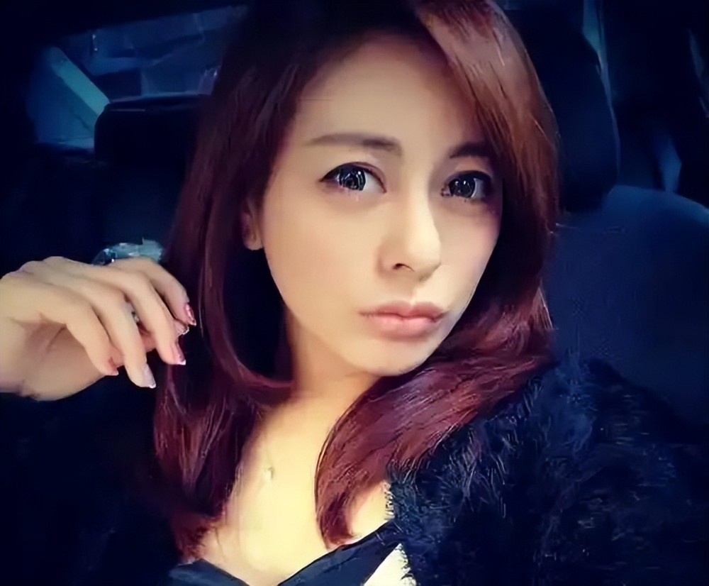 内涵谢娜错过还珠小燕子无人问津的43岁李婷宜胖出双下巴