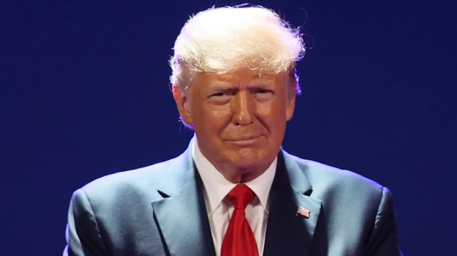 川普:2024年,我要回归噜!然而时隔近两年,他的路或许难走了_腾讯新闻