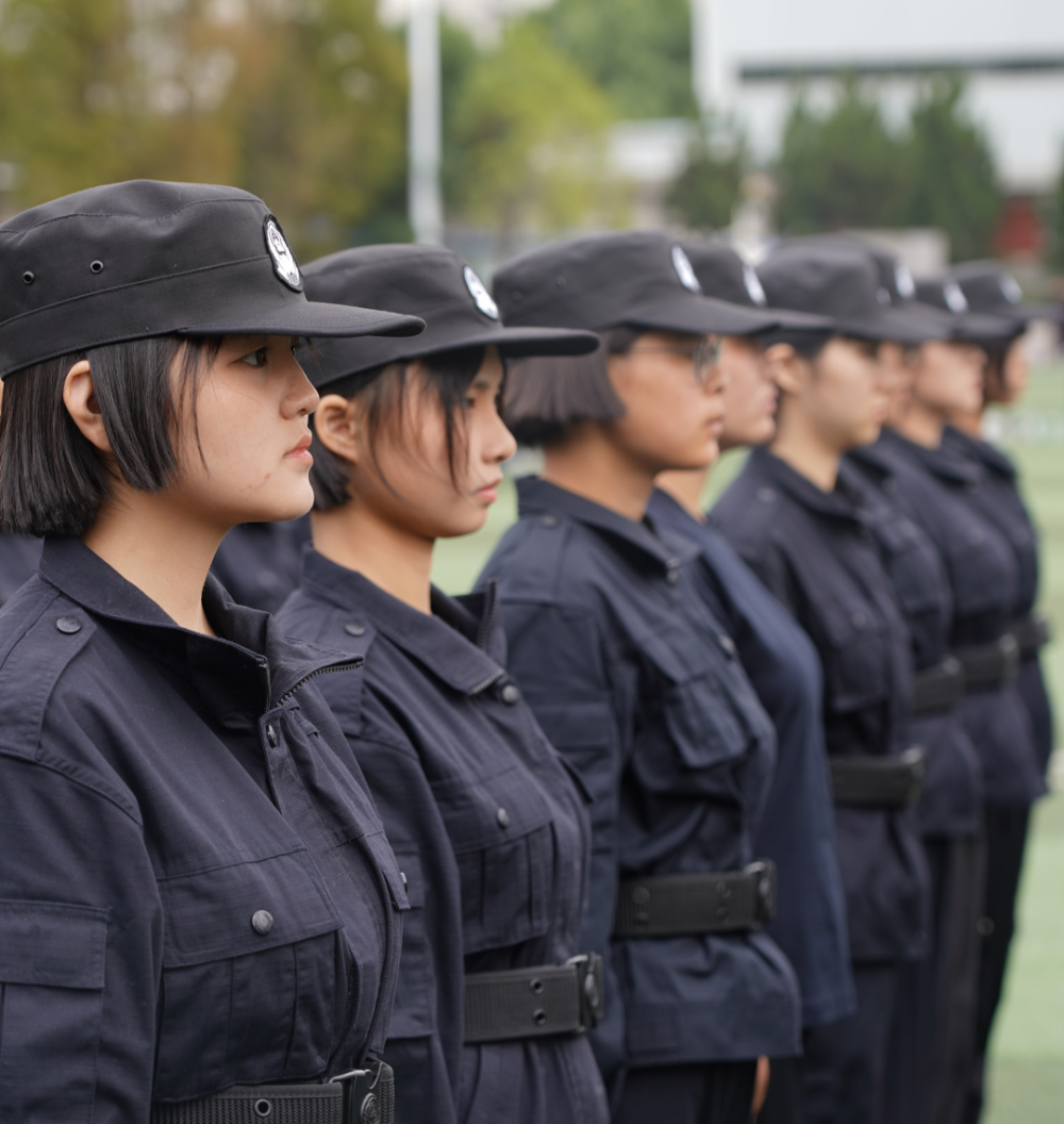 广西警察学院学员服图片