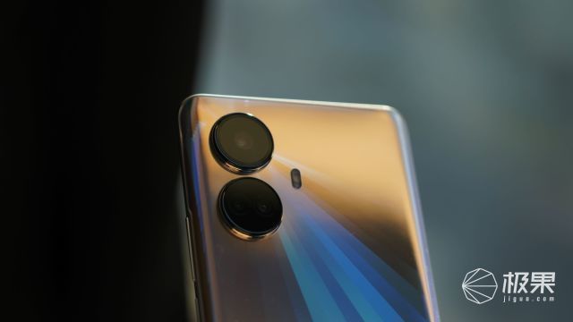 真我10Pro＋轻体验：天玑1080＋一亿像素曲面屏，诚意满满职场英语培训中心