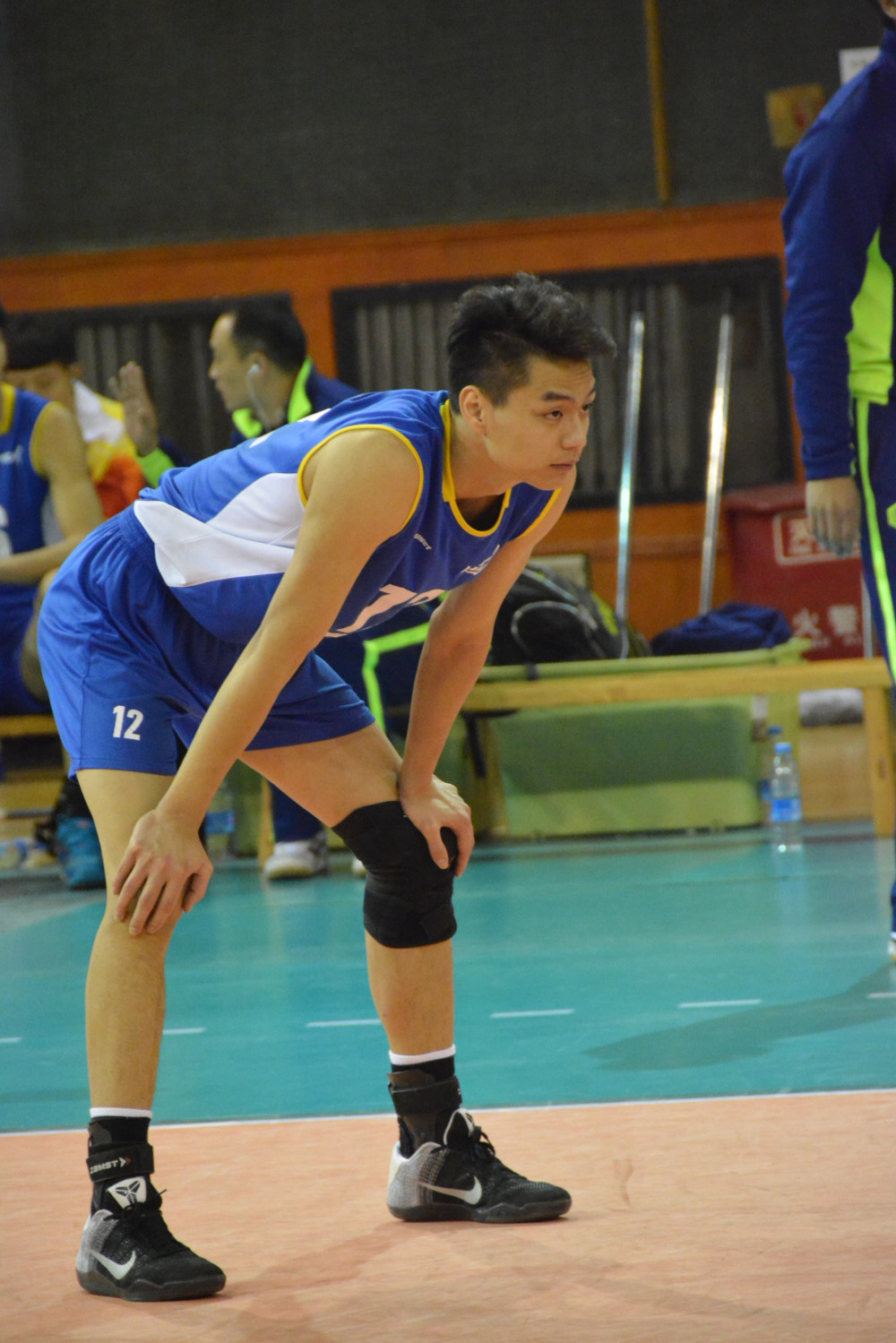 中国男子排球运动员的"形象之光"-郭顺祥之16岁嫩照