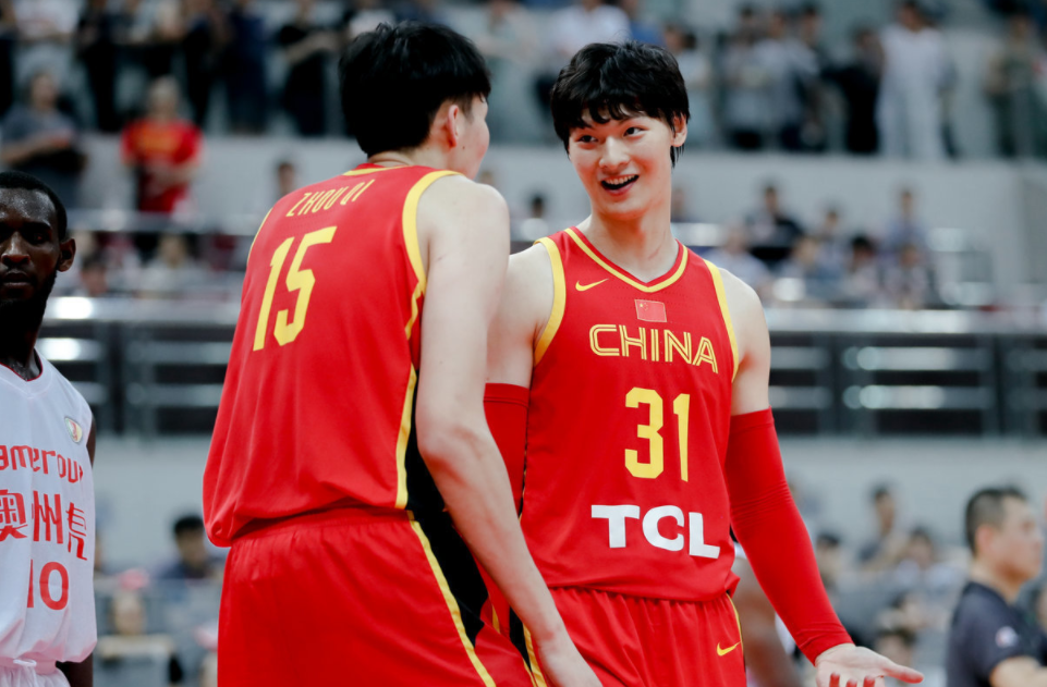 中国男篮换帅，阵容即将调整，广东球员或只剩一人，12人基本确定wouldyou提问用什么回答