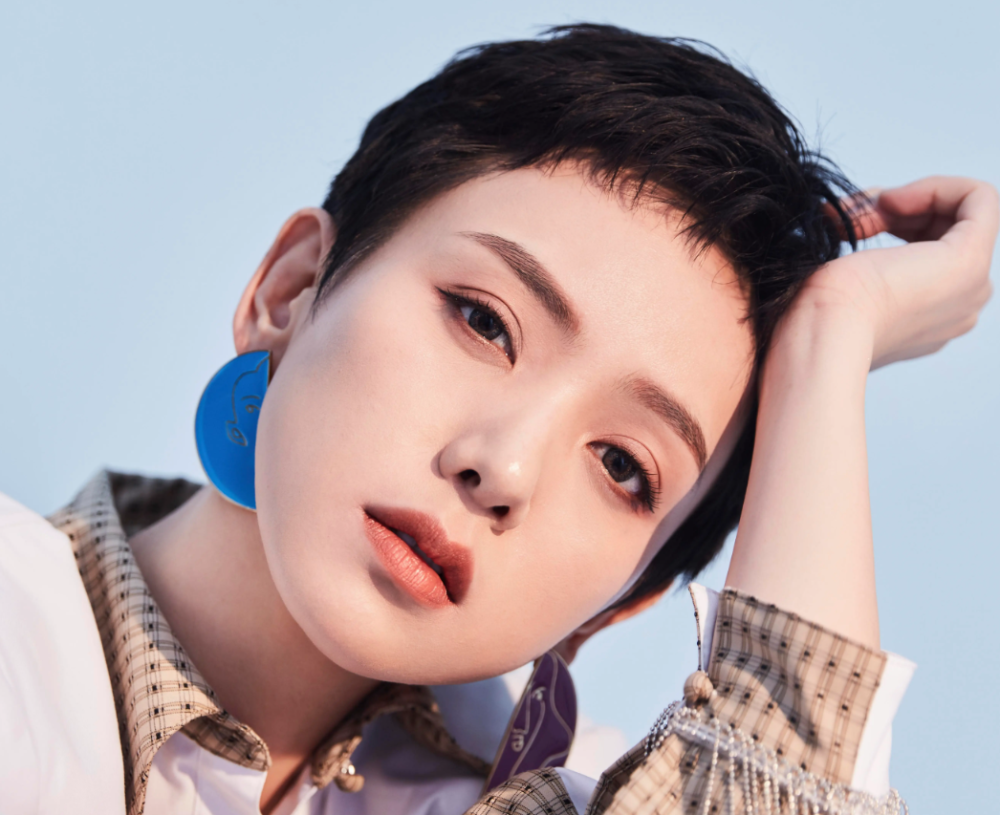 李晓峰疑似承认跟刘恺威恋情,质问辟谣媒体:联系的哪位?