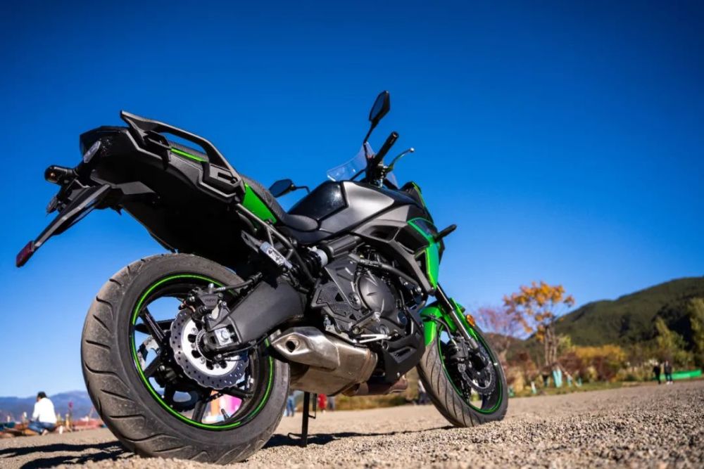 两轮|试驾新款川崎versys650:10万元内拉力车的不二之选_腾讯新闻