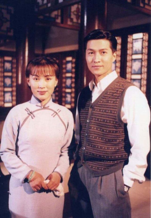 香港演员陈秀雯:在亚视无线都是收视福将,戏外为夫还债打拼一生