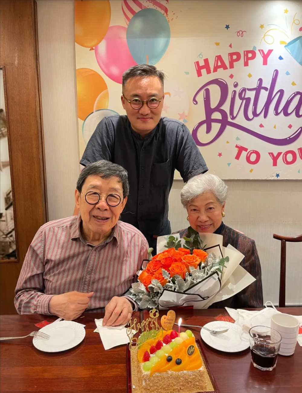喜讯！90岁胡枫成功求婚88岁罗兰，不会领证，做个伴共度余生四年级语文上册部编版