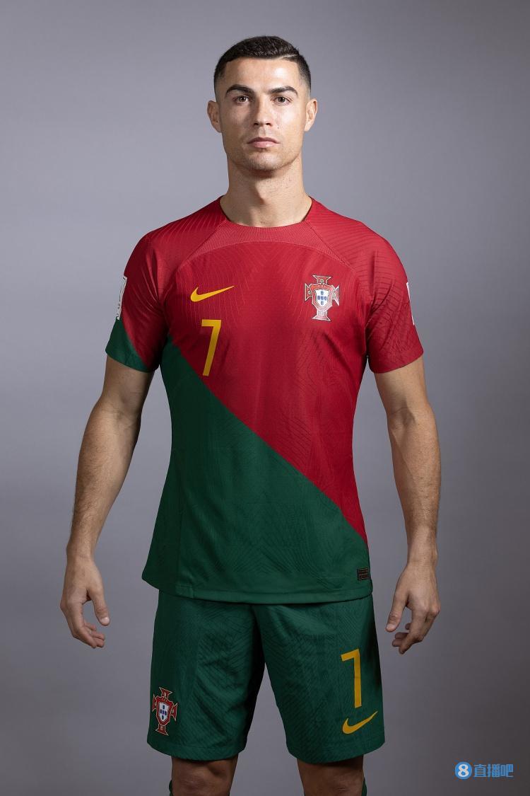 c罗身穿葡萄牙球衣定妆照出炉_腾讯新闻