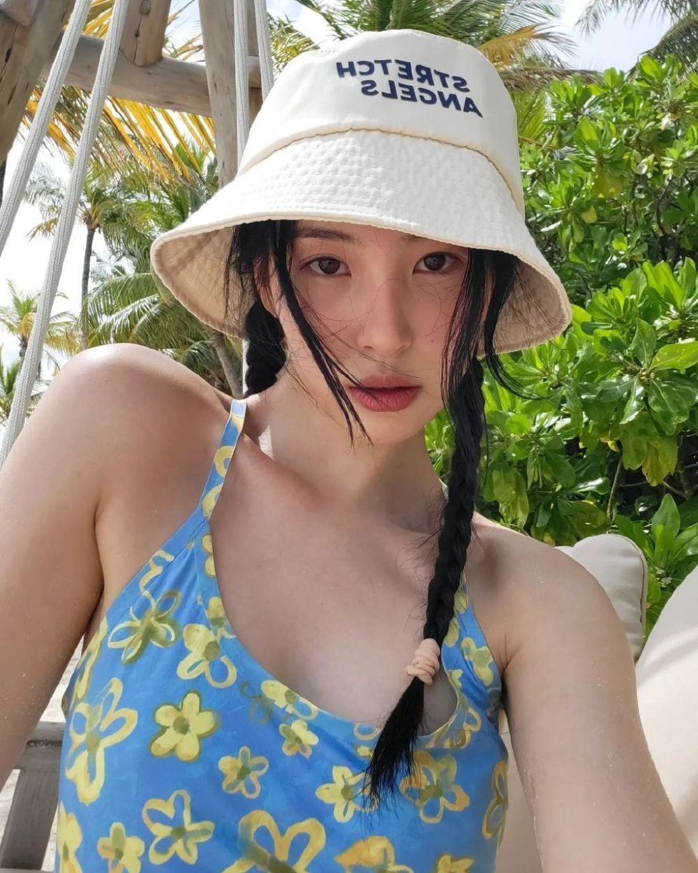 宣美晒比基尼泳装照,分享马尔代夫悠闲生活,验证自己优越的身材_腾讯