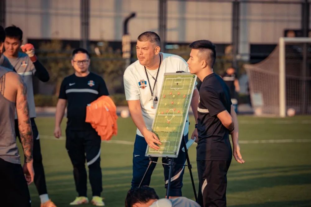 【赛事预告】11月21日19：30 武汉三镇vs梅州客家_腾讯新闻