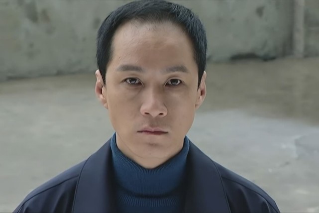 《不要和陌生人说话》剧中,安嘉和前两次家暴梅湘南