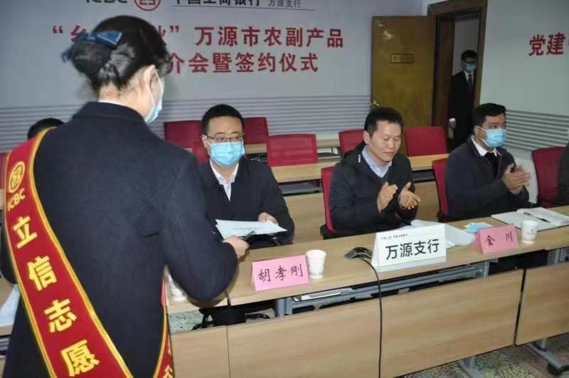 北京已有10区公布新增感染者风险点位，有交集速报告——上海疫情最新消息