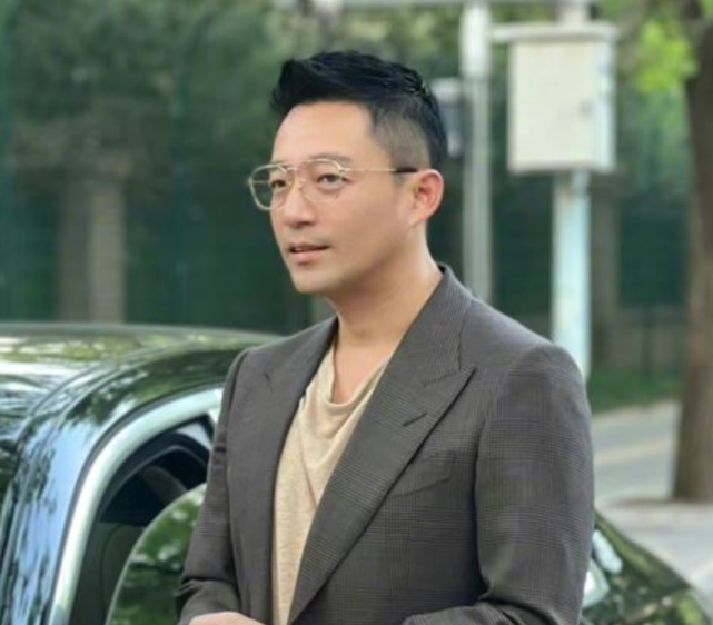 张兰直言担忧其安全,s妈喊话汪小菲别进大s家