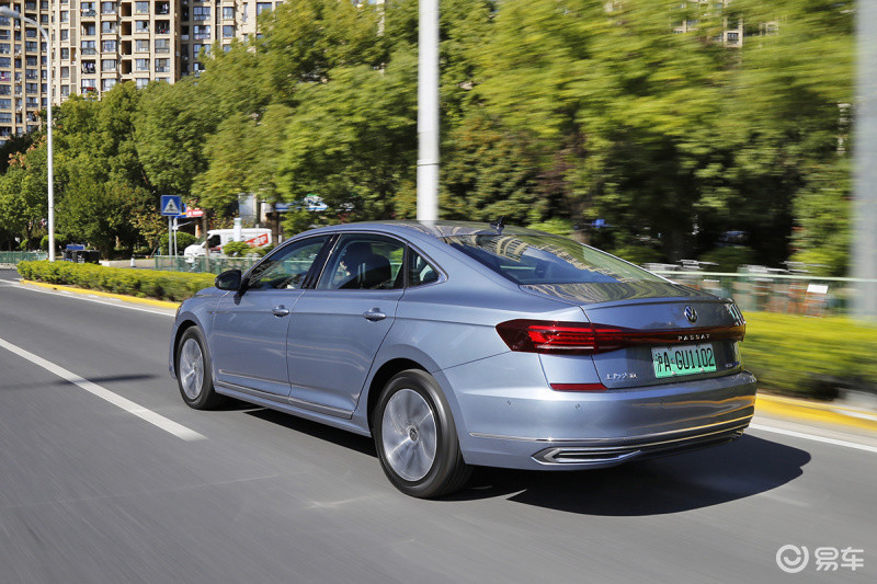 宜商宜家的好伙伴 主笔评车之上汽大众帕萨特430 phev_腾讯新闻