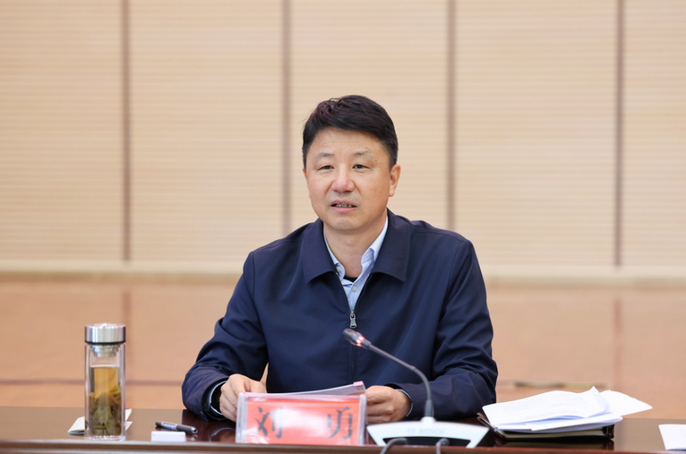 刘勇:加快推进资产资源整合和股权划转 促进全州国企"一体化"高质量